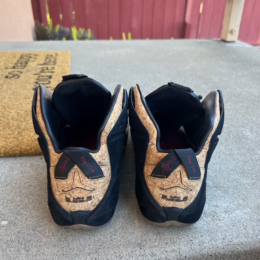 Lebron 12’s - Picture 3 of 7